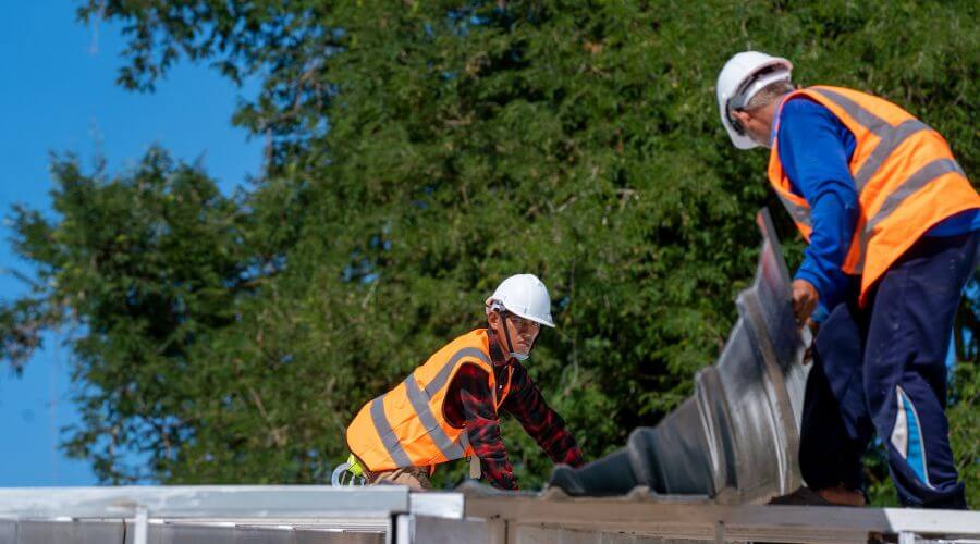Professional new roof installation services in Kawkawlin, MI